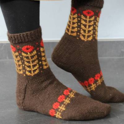 Anleitung: Retro Flowers - Socken stricken