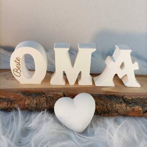 Oma Schriftzug aus Raysin – Handgefertigtes Geschenk für die beste Oma