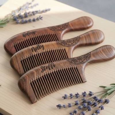Kamm mit Stiel – Holzkamm personalisiert & graviert – Geschenk für Männer, Frauen und Kinder – Bartkamm aus Holz