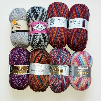 Sockenwolle 4-fädig – Buntes Sockengarn im Einzelknäule Strumpfwolle-Paket zum Vorteilspreis, bunt