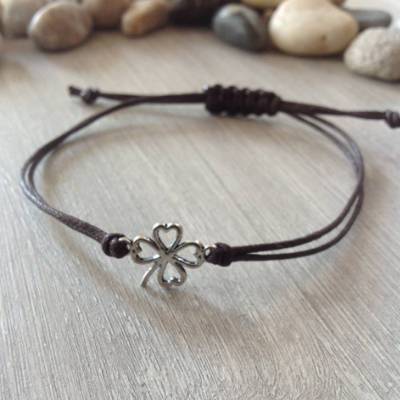 Filigranes Armband mit Kleeblatt – Glücksbringer 