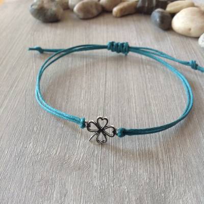Armbändchen mit Kleeblatt