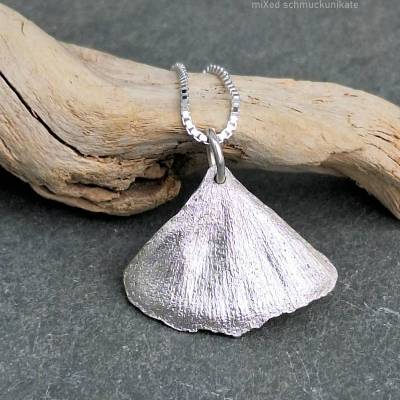 Kettenanhänger Ginkgoblatt an Silberkette (5)