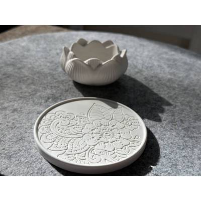 Lotusteelicht mit Untersetzer mit Blumenmuster