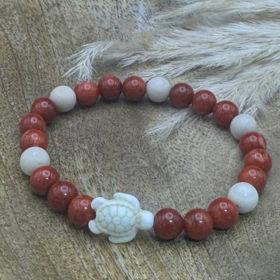 Naturstein-Armband mit Roter Koralle, natürl. Fossil & Howlith Schildkröte – Handgemacht & Individuell