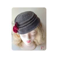 Hut; Krempenhut im VintageStyle / 30er Jahre-Look / Grau mit roter Samtschleife / Gr.: M