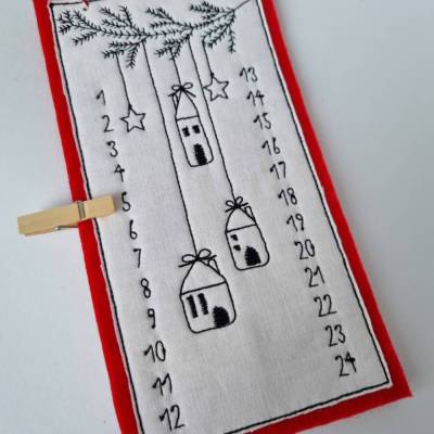 Kleiner Adventskalender aus Filz in rot, bestickt - "Häuschen" - von he-ART by helen hesse