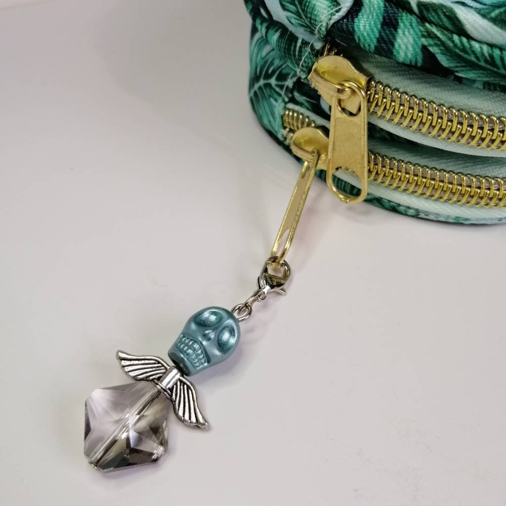 Außergewöhnlicher Schutzengel mit Totenkopf-Perle als Anhänger für deinen Schlüssel oder deine Tasche Bild 2