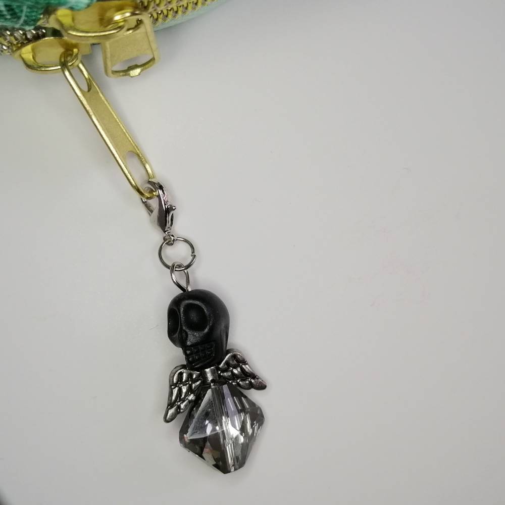 Außergewöhnlicher Schutzengel mit Totenkopf-Perle als Anhänger für deinen Schlüssel oder deine Tasche Bild 6