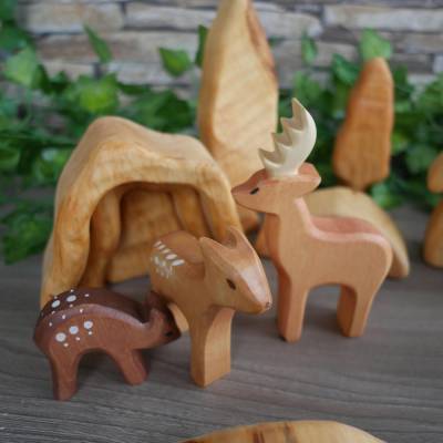 Wildpark Set aus Holz, handgemachtes Holzspielzeug für Waldorf und Montessori, Holzfiguren für Rollenspiele
