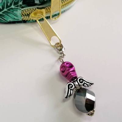 Außergewöhnlicher Schutzengel mit Totenkopf-Perle als Anhänger für deinen Schlüssel oder deine Tasche