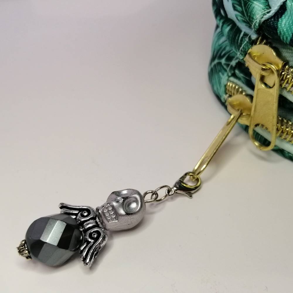 Außergewöhnlicher Schutzengel mit Totenkopf-Perle als Anhänger für deinen Schlüssel oder deine Tasche Bild 6