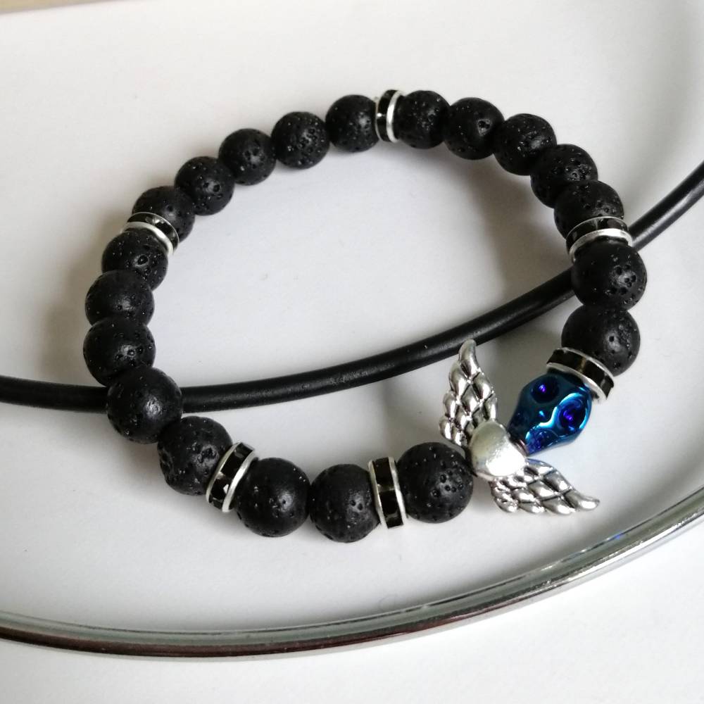 Armband mit Materialmix und Totenkopf-Engel Bild 4