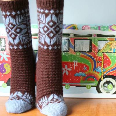 Anleitung: Eisbaer - Socken stricken mit traditionellem Colorwork Muster
