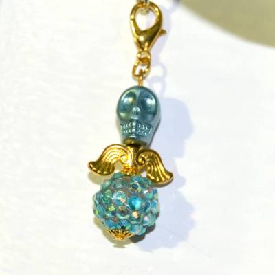 Außergewöhnlicher Schutzengel mit Totenkopf-Perle als Anhänger für deinen Schlüssel, deine Tasche oder deine Halskette