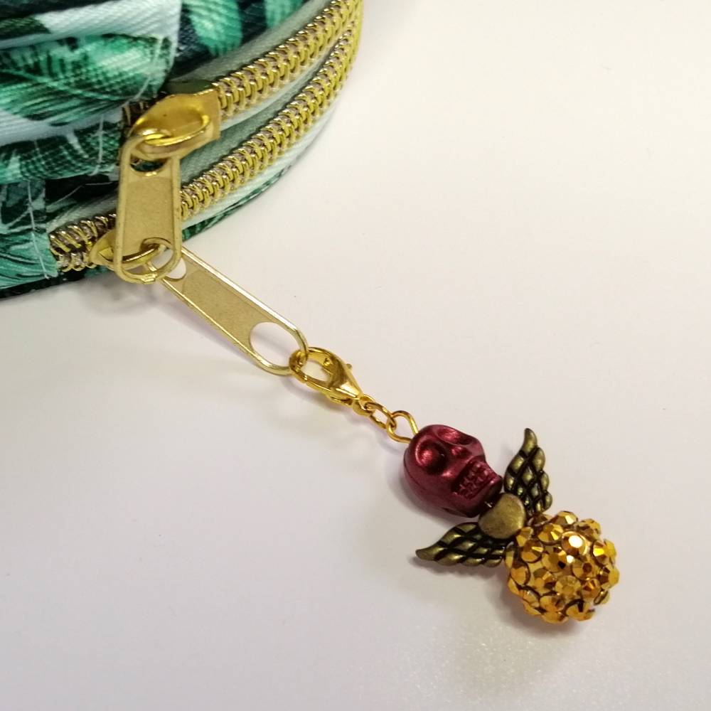 Außergewöhnlicher Schutzengel mit Totenkopf-Perle als Anhänger für deinen Schlüssel, deine Tasche oder deine Halskette Bild 3