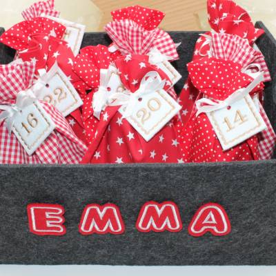 Adventskiste / Adventsbox Filz dunkelgrau rot mit Namen personalisiert / Kiste für Adventskalender
