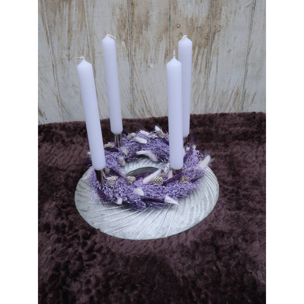 Adventskranz Holz mit Trockenblumen lila silberfarbig modern