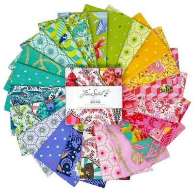 Das Tula Pink Besties - Fat Quarter Bundle von Free Spirits enthält 22 Stoffstücke