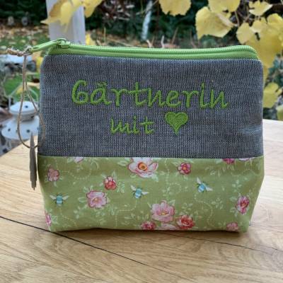 Gärtnerin mit Herz // Schminktasche // Kosmetiktasche // Geschenk // Schminktäschchen // Kulturbeutel