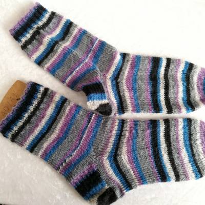 Handgestrickte Socken Größe 40/41 – Kuschelige Stricksocken aus Markenwolle für Damen & Herren