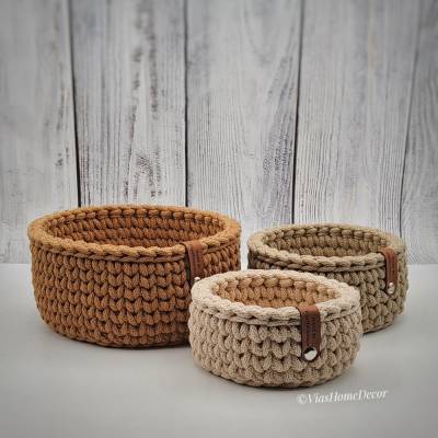 Häkelkorb mit Holzboden – handgemachter Aufbewahrungskorb in 3 Größen