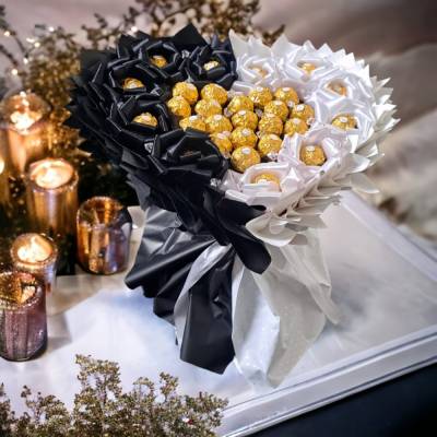 Essbarer Blumenstrauß - Elegant, Ferrero Rocher + Ewige Rosen