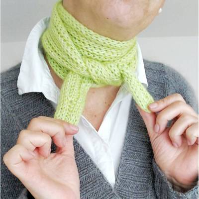 Anleitung: Mia Mia Schal stricken im mini scarf Trend