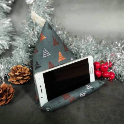 Handykissen / Sitzsack METALLIC CHRISTMAS TREES - Smartphonestütze, Handyhalterung, Kirschkernfüllung | RÄUBERKIND