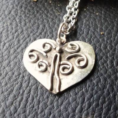 Silberkette mit Herz & stilisiertem Lebensbaum – Unikat aus recyceltem 925 Silber, handgefertigt & nettes Geschenk