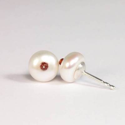 Ohrschmuck Perle mit Karneol in Silber gefasst