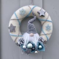 Winter-Türkranz mit Wichtel, Türkranz aus Filz, Deko-Kranz, Adventskranz in Weiß-Türkis