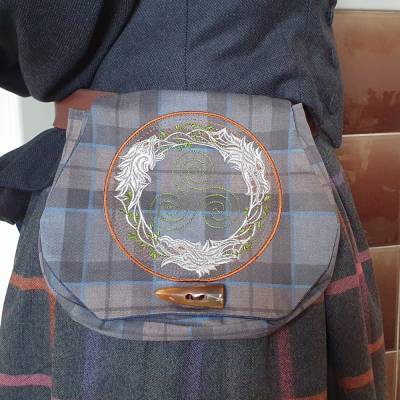 Bestickte Gürteltasche aus Baumwolle mit nordischem Motiv – Tartan Fraser Hunting Plaid
