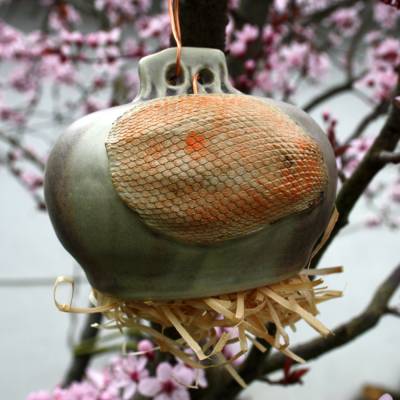 Keramik Ohrwurmkugel Insektenkugel beige Gartenkeramik zum Hinhängen