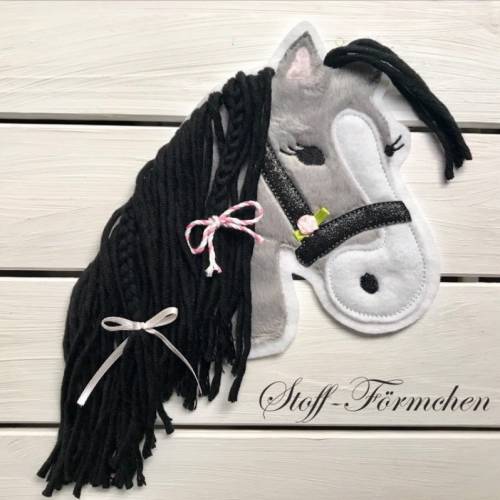Große Pony Lulu-Applikation