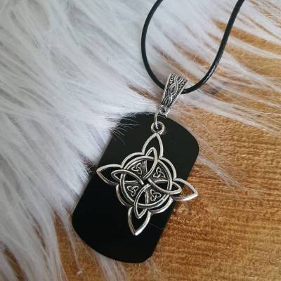 Keltische Knoten Kette als Raute im Wikinger Look mit Erkennungsmarke zum Gravieren/ Halskette mit Anhänger