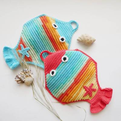 Ein gehäkelter Topflappen nach Farbwahl, Scholle trifft Seestern,Plattfisch - Potholder,Küchenhelfer,Geschenk,Horoskop
