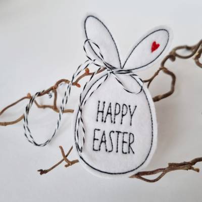 Osterei aus Filz mit "Ohren" - HAPPY EASTER in Druckschrift - von he-ART by helen hesse