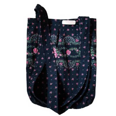 Unikat Stofftasche Schwarz mit Rosen – Vintage, Upcycling, Lange Henkel, Handgemacht