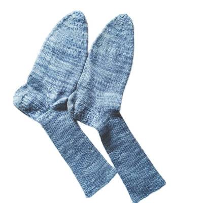Hellblaue handgestrickte Wollsocken Größe 38/39 – Unisex Yogasocken mit Farbverlauf