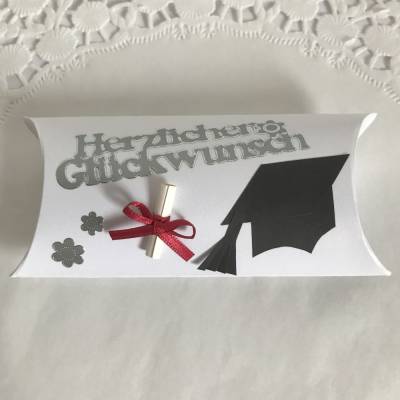 Zum Abschluss Bachelor Abitur Promotion Doktortitel Studium Examen ein Geldgeschenk verschenken Geschenk Gutschein Geld