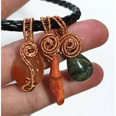 Naturschmuck Anhänger Set aus Karneol, Jaspis & Schaumkoralle handgemacht in Kupfer-Wirework
