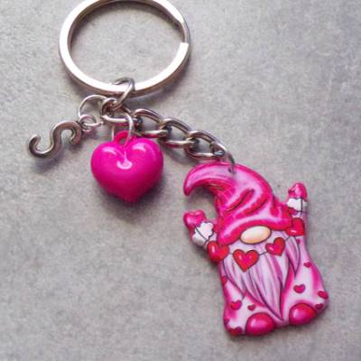 Personalisierbarer Zwerg Schlüsselanhänger Herz Liebe – Acryl Kawaii Pink mit Wunschbuchstabe