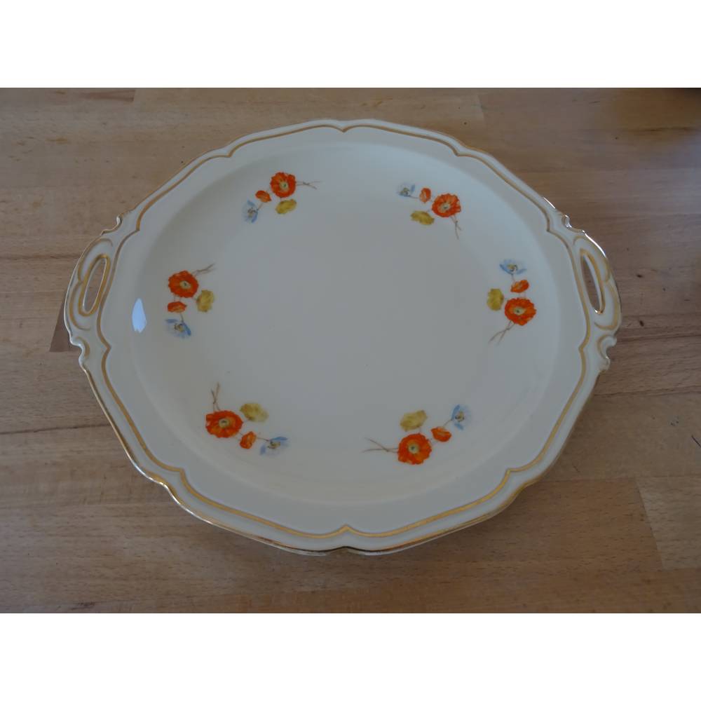 Hochwertige, mit Mohnblumen dekorierte, Torten/Servierplatte mit Handhaben. Hutschenreuther Abt. Paul Müller Selb