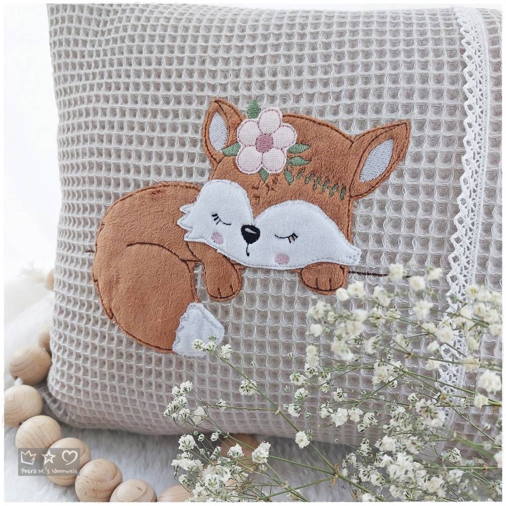 Namens-/Kuschelkissen 30cmx40cm schlafendes Fuchsmädchen, personalisierbar