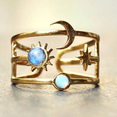 Himmlischer Ring mit Sonne Mond und Sterne / Mondstein Ring Gold / Opal Astrologie schmuck / Himmelskörper Ring