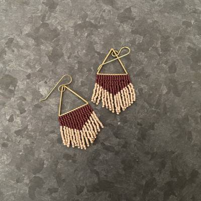 Ohrhänger Loïe – Boho Fransenohrringe handgefertigt, leicht & angenehm, oxblood, beige, gold