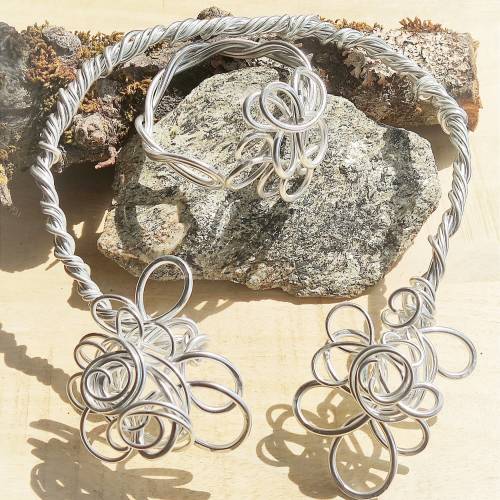 Aluminiumdraht-Halsreif , Halsreif-Blume, keltischer Schmuck, gebogener Halreif,offene Halskette, Blumenkette,Halsreif s