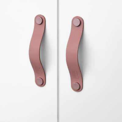 Ledergriffe Rosa Serie "Arc" handgefertigte Möbelgriffe in Altrosa / Schrankgriffe in 30 Farben