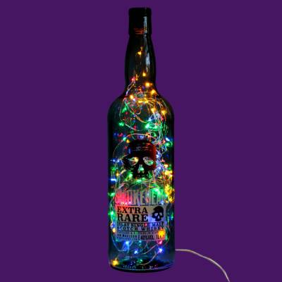 Upcycling Lampe aus Whisky Flasche | Vintage Flaschenlampe für Party und Hausbar | LED-Flaschenlicht | Leuchtflasche